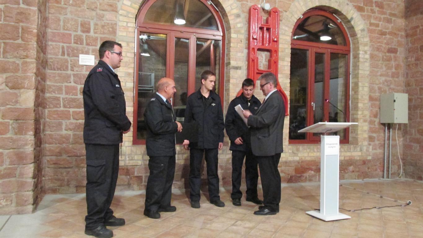 20130930 Feuerwehr Verpflichtung